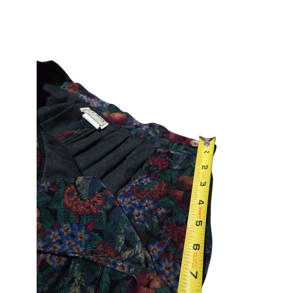 L.L. Bean Vintage Corduroy Floral Fruit Tapestry Midi Skirt Green Red 12 Petite